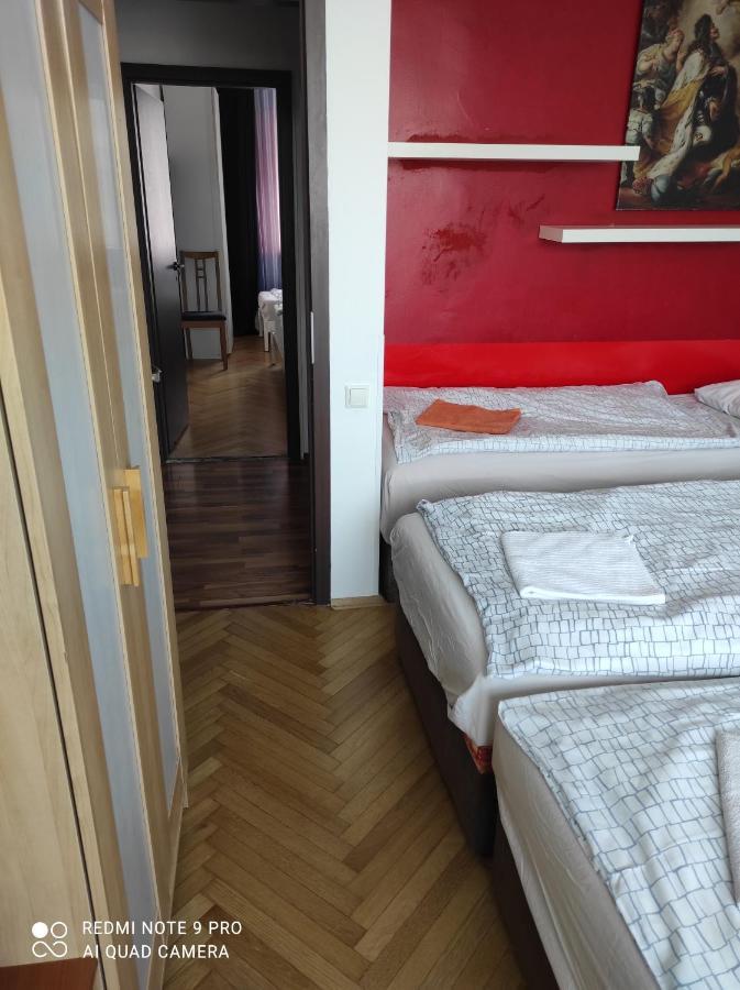 Apartman Maximilian Appartamento Bratislava Esterno foto